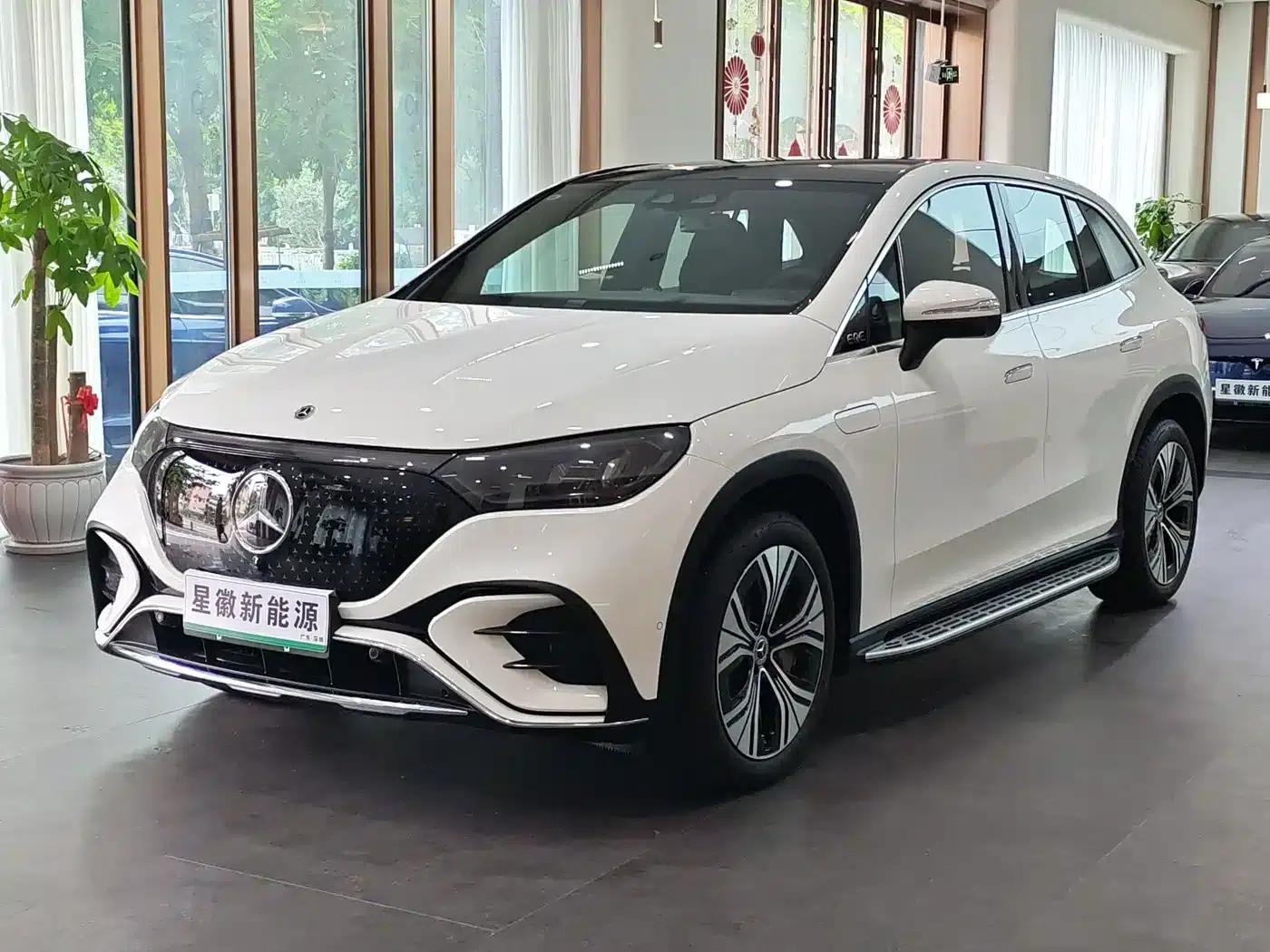 Mercedes-Benz EQE SUV 2024 500 4MATIC Luxury Edition — миниатюра 1