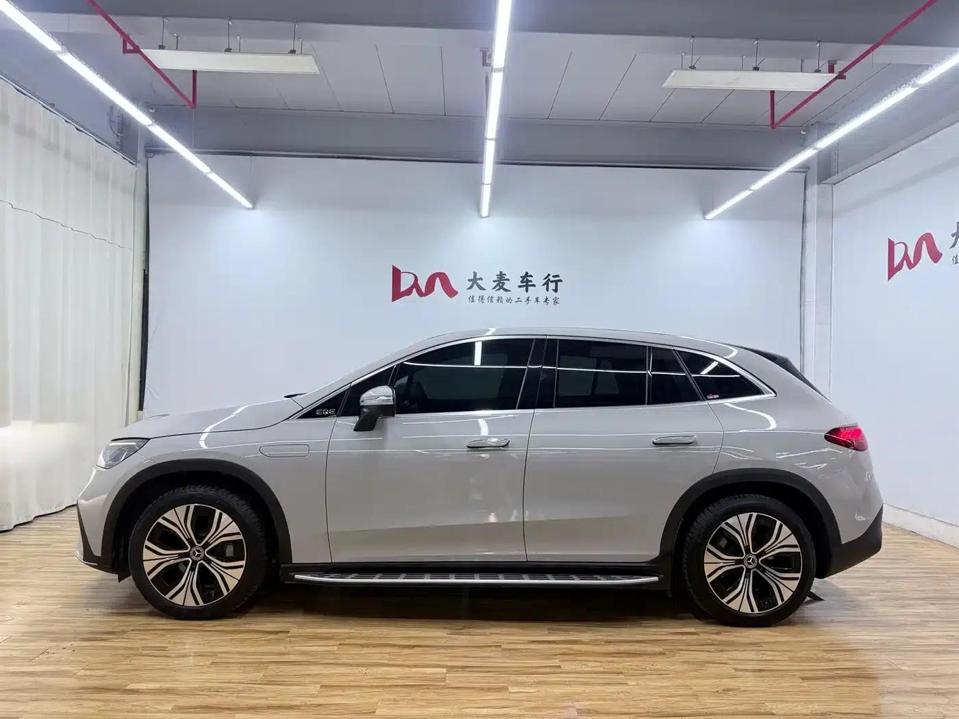 Mercedes-Benz EQE SUV 2023 350 4MATIC Luxury Edition — миниатюра 5
