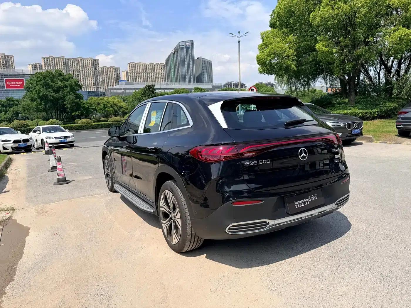 Mercedes-Benz EQE SUV 2024 500 4MATIC Pioneer Edition — миниатюра 13