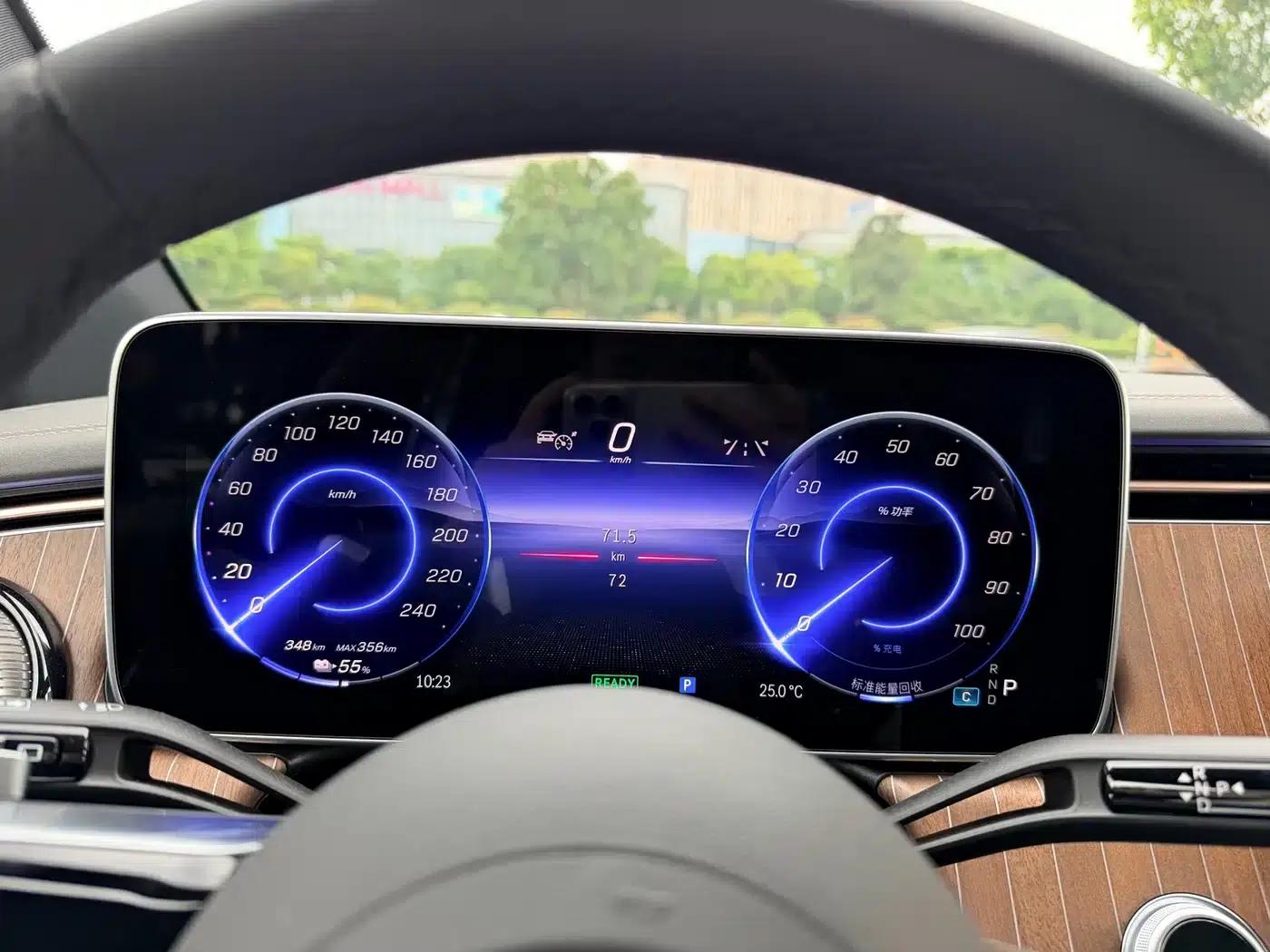 Mercedes-Benz EQE SUV 2024 500 4MATIC Pioneer Edition — миниатюра 4