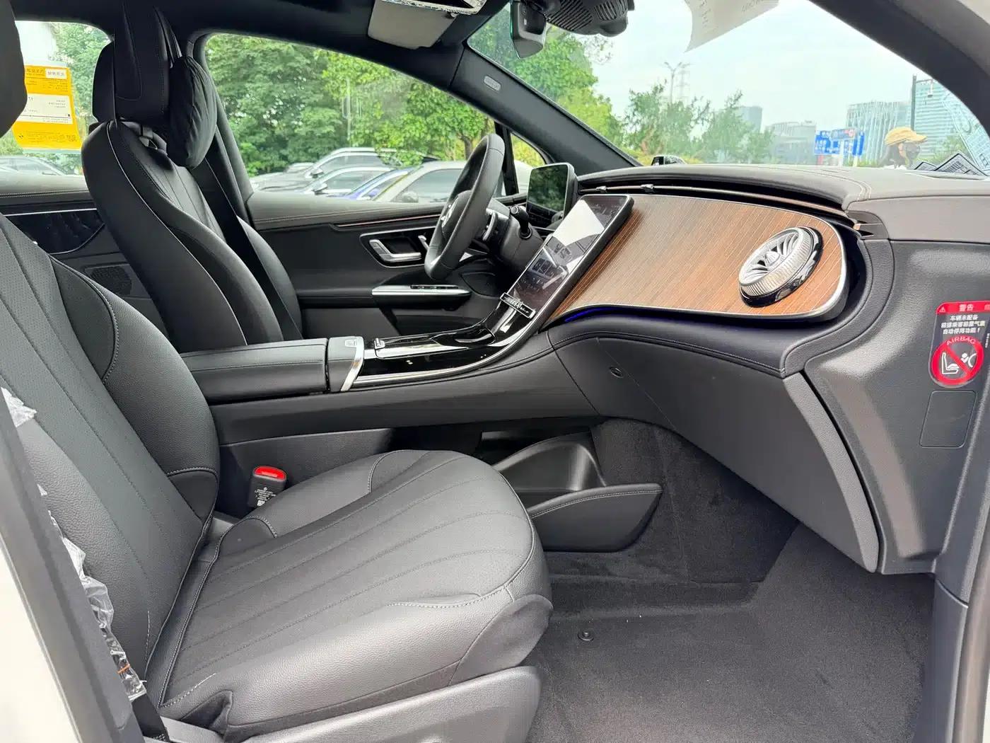 Mercedes-Benz EQE SUV 2024 500 4MATIC Pioneer Edition — миниатюра 9