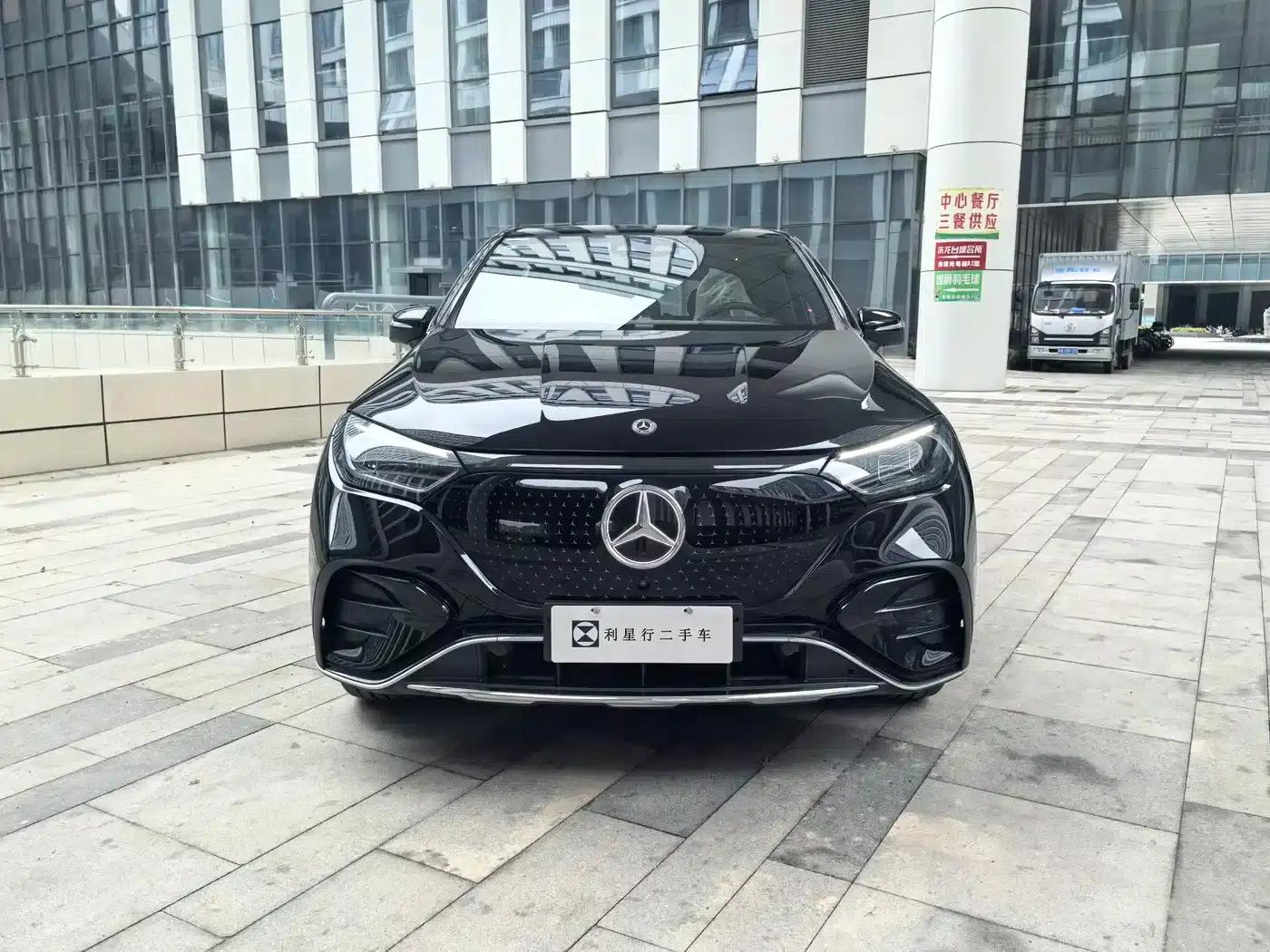 Mercedes-Benz EQE SUV 2024 500 4MATIC Luxury Edition — миниатюра 2