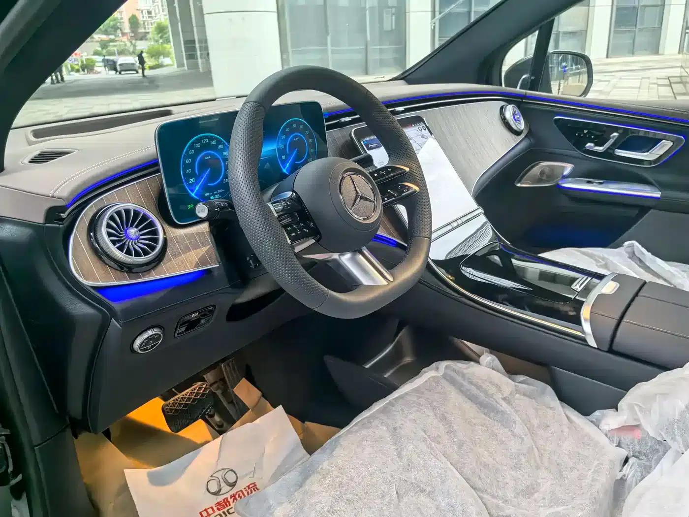 Mercedes-Benz EQE SUV 2024 500 4MATIC Luxury Edition — миниатюра 16