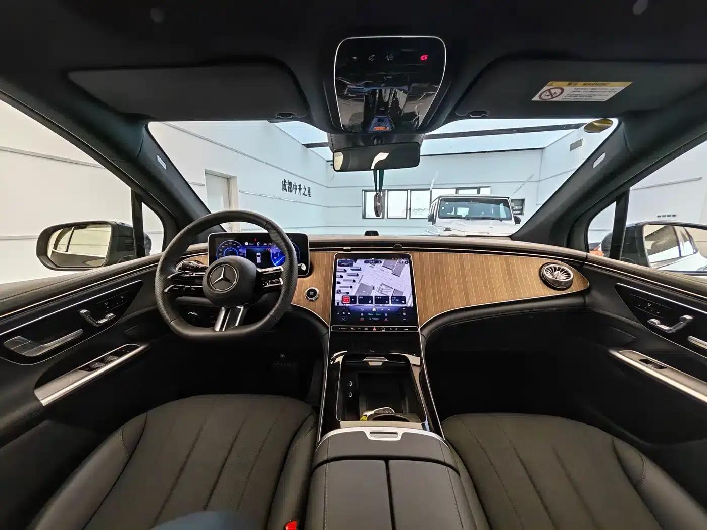 Mercedes-Benz EQE SUV 2024 500 4MATIC Luxury Edition — миниатюра 13