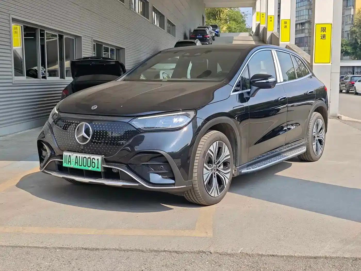 Mercedes-Benz EQE SUV 2024 500 4MATIC Luxury Edition — миниатюра 1