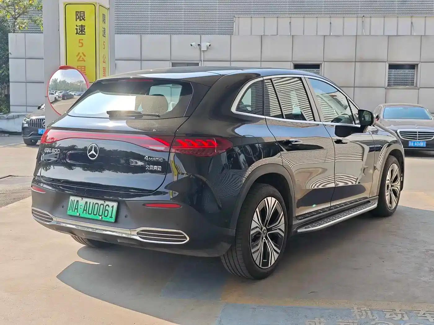 Mercedes-Benz EQE SUV 2024 500 4MATIC Luxury Edition — миниатюра 3