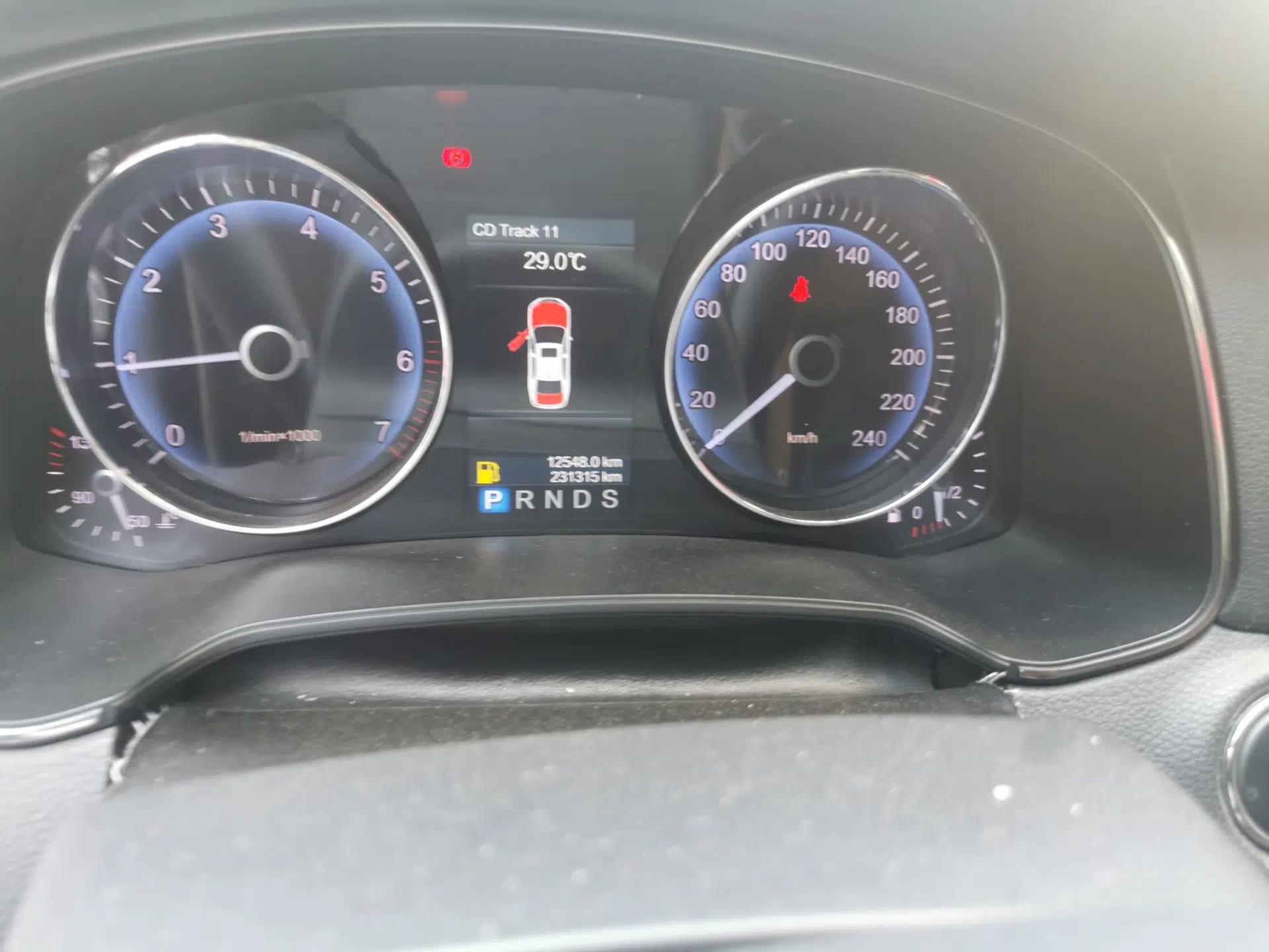 Hongqi H7 2015 2.0T Luxury Model — миниатюра 12