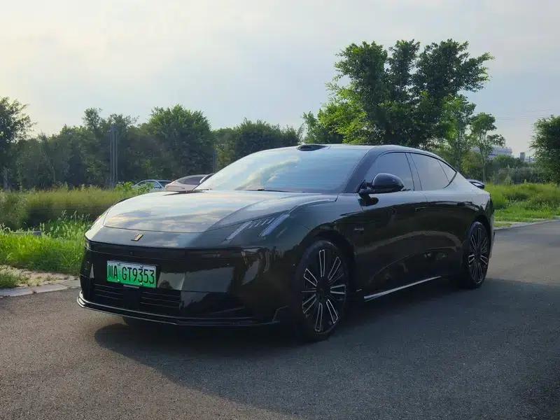 Lynk & Co 10 EM-P 2025 240 AWD Ultra Sport Edition — миниатюра 1
