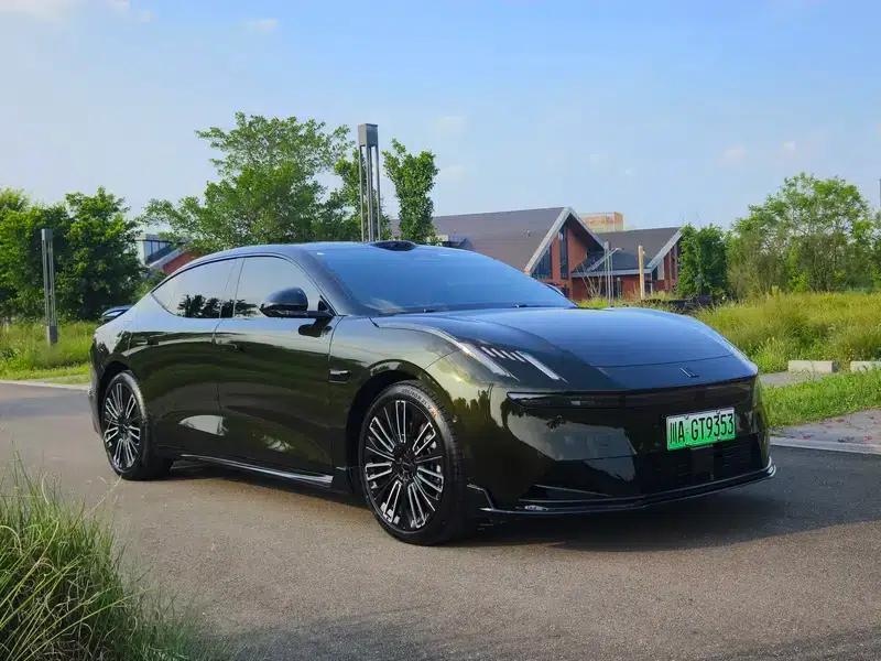 Lynk & Co 10 EM-P 2025 240 AWD Ultra Sport Edition — миниатюра 3