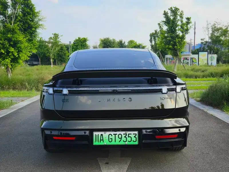 Lynk & Co 10 EM-P 2025 240 AWD Ultra Sport Edition — миниатюра 5