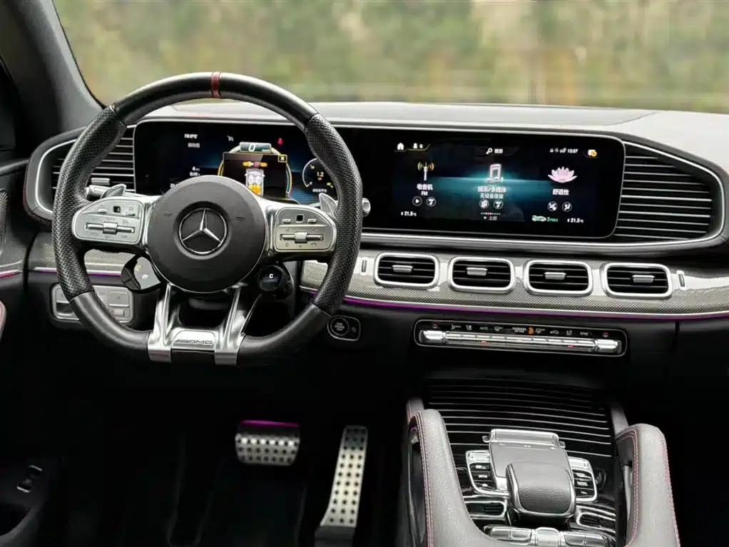 2023 Mercedes-Benz GLE Coupe AMG Model: AMG GLE 53 4MATIC+ Coupe SUV — миниатюра 12