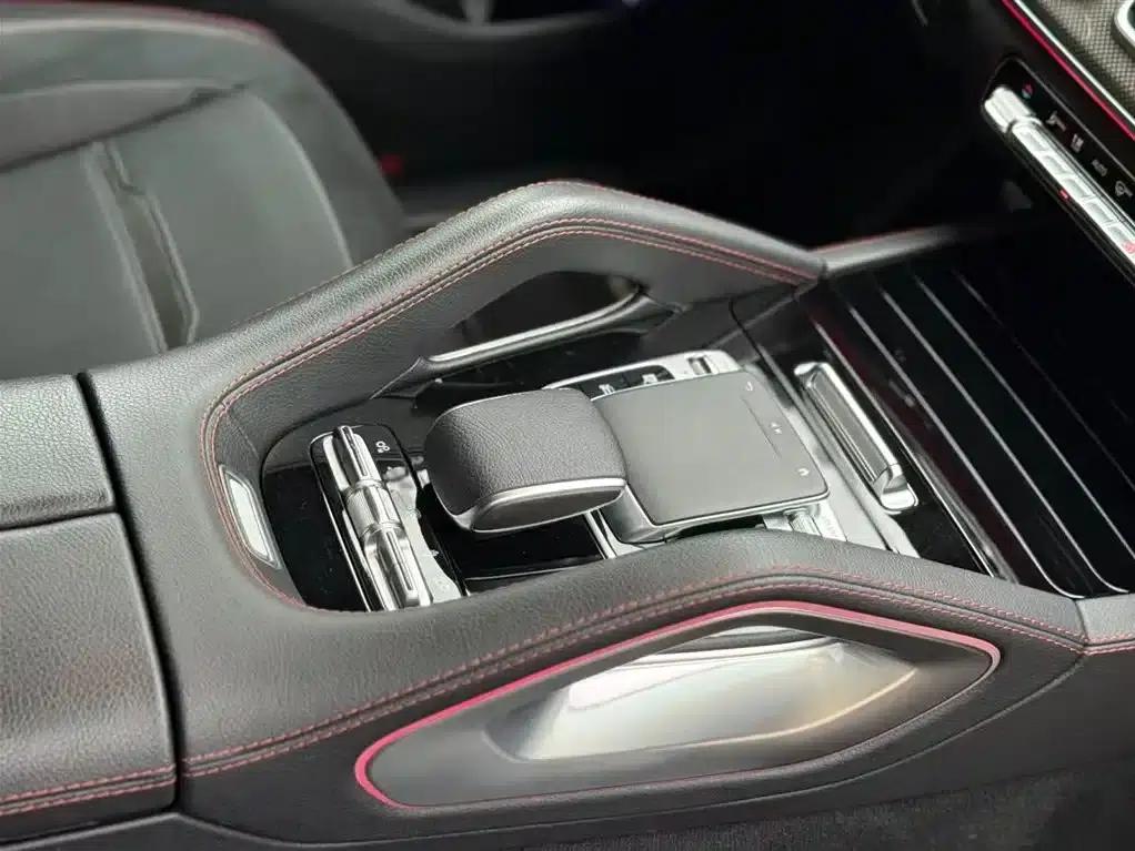 2023 Mercedes-Benz GLE Coupe AMG Model: AMG GLE 53 4MATIC+ Coupe SUV — миниатюра 17