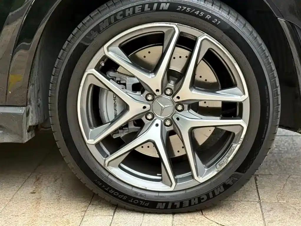 2023 Mercedes-Benz GLE Coupe AMG Model: AMG GLE 53 4MATIC+ Coupe SUV — миниатюра 21