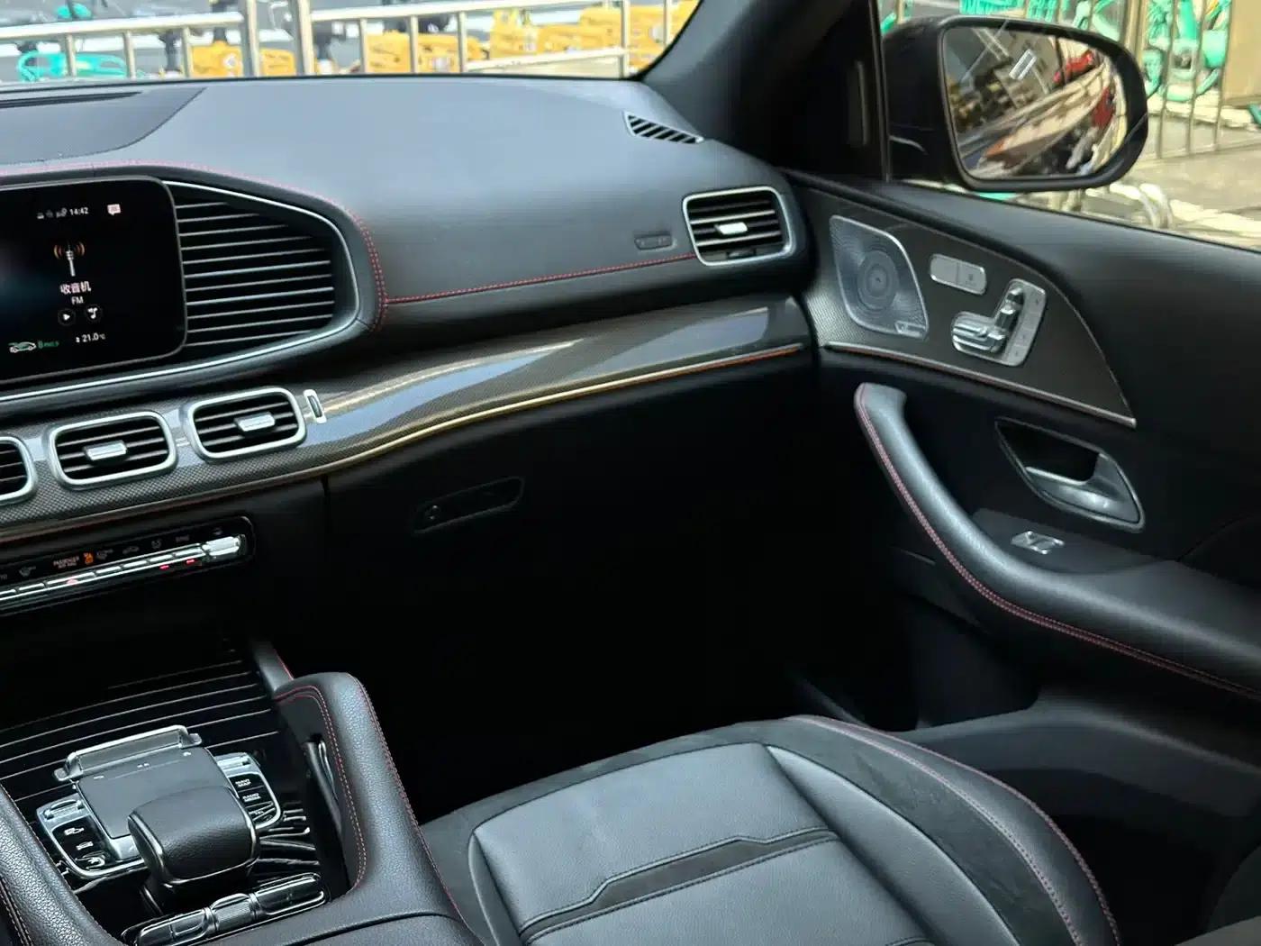 Mercedes-Benz GLE Coupe AMG 2020 Model AMG GLE 53 4MATIC+ Coupe SUV — миниатюра 15