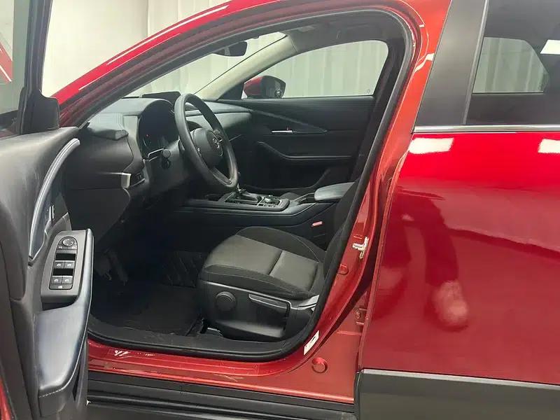 Mazda CX-30 2020 2.0L Automatic Premium Edition — миниатюра 17