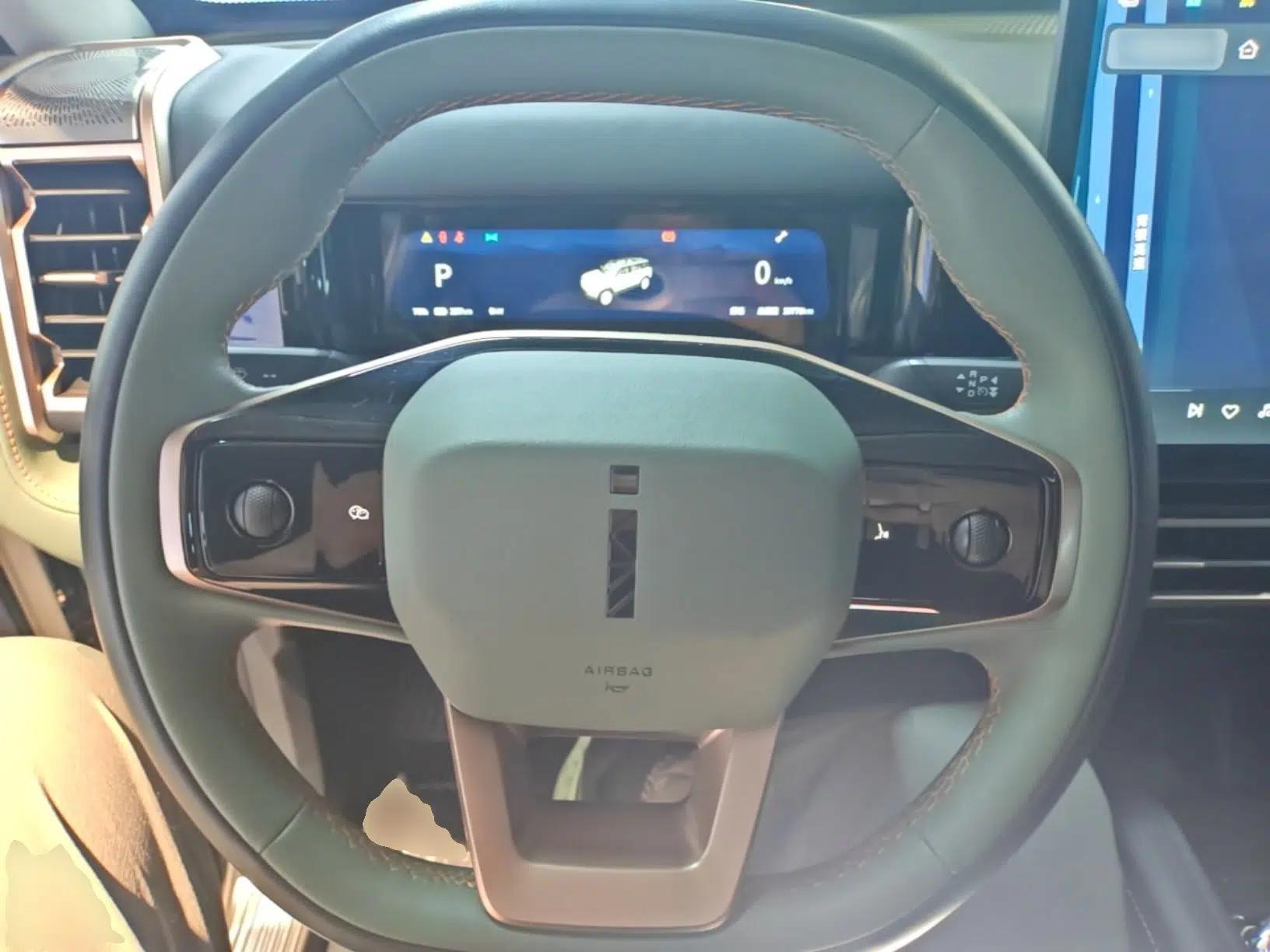 iCAR 03 2024 472km Four-Wheel Drive Long-Range Version — миниатюра 18
