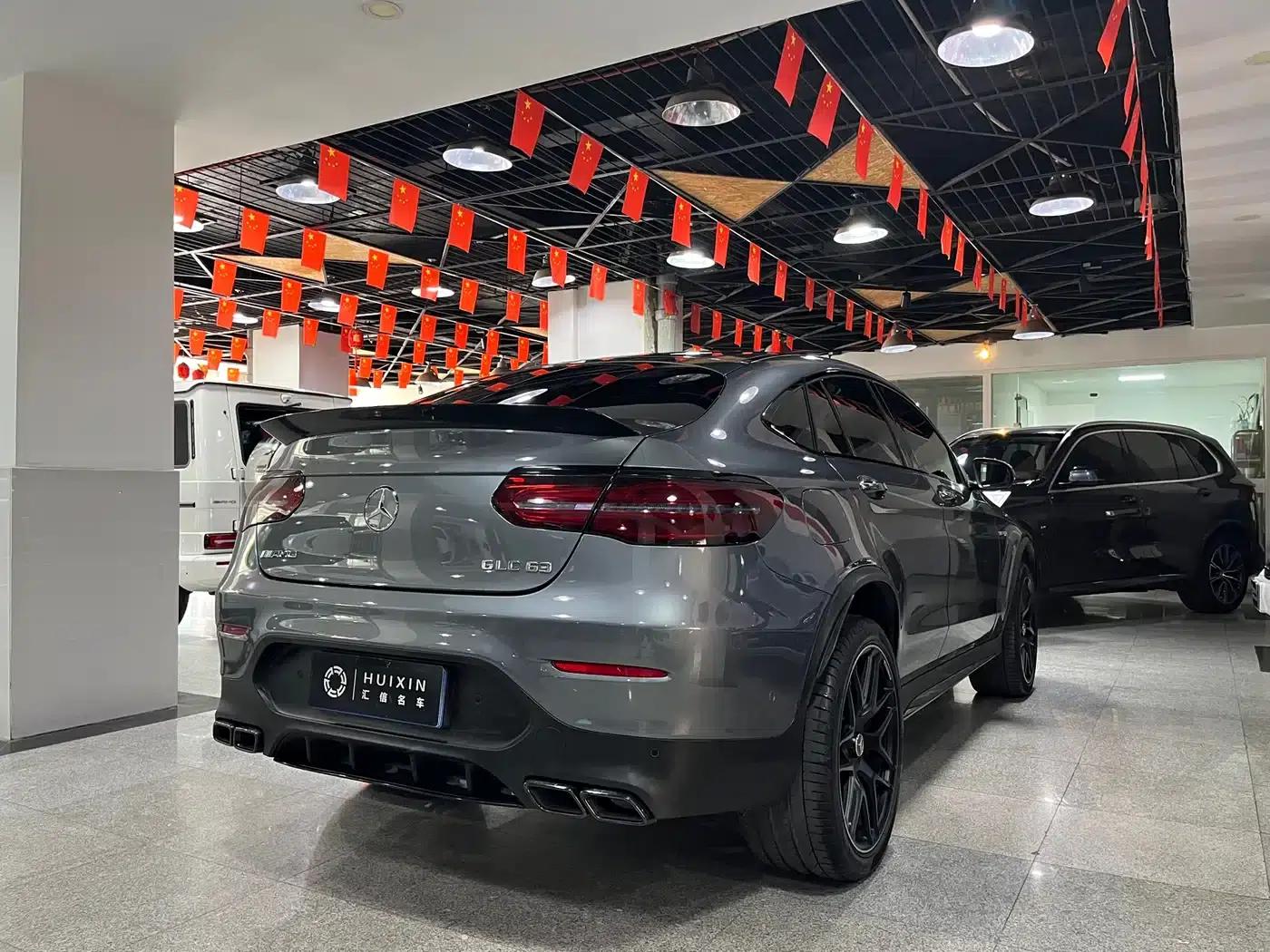 Mercedes-Benz GLC Coupe AMG 2018 AMG GLC 63 4MATIC+ Coupe SUV — миниатюра 17