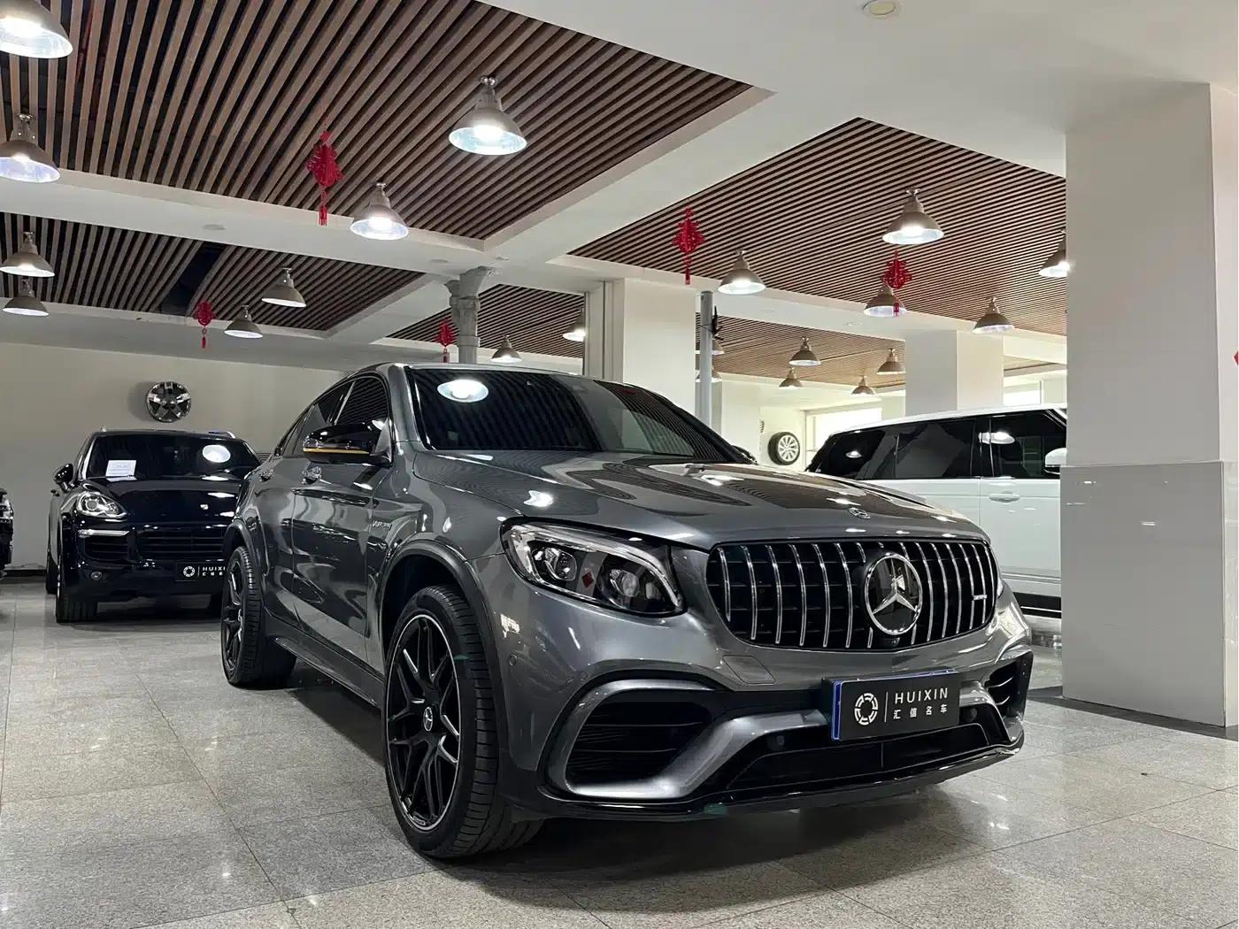 Mercedes-Benz GLC Coupe AMG 2018 AMG GLC 63 4MATIC+ Coupe SUV — миниатюра 3