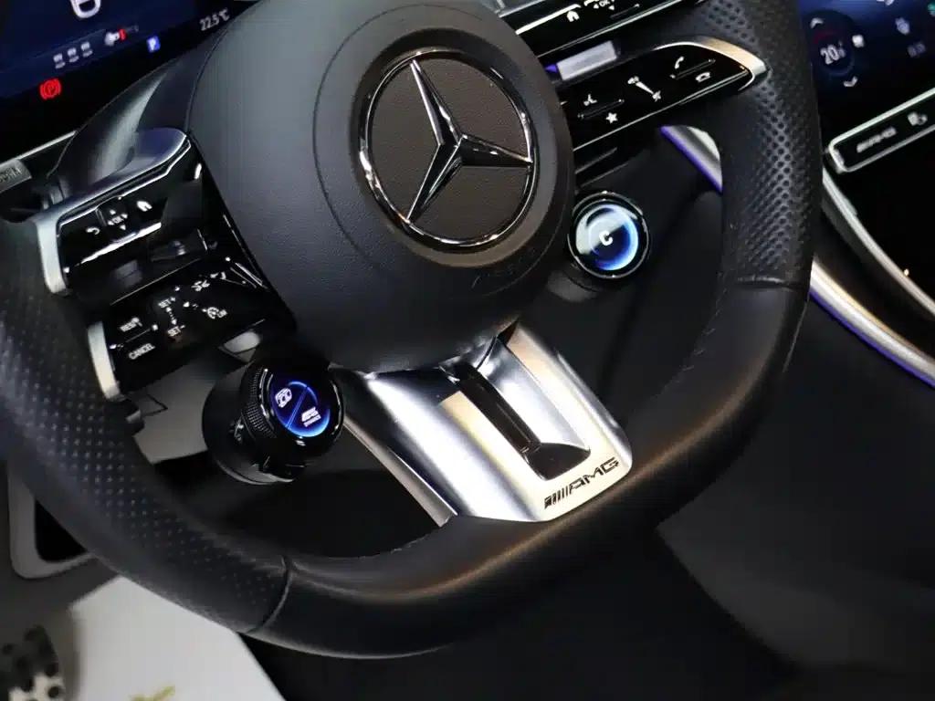 Mercedes-Benz GLC Coupe AMG 2025 AMG GLC 43 4MATIC Coupe SUV — миниатюра 9