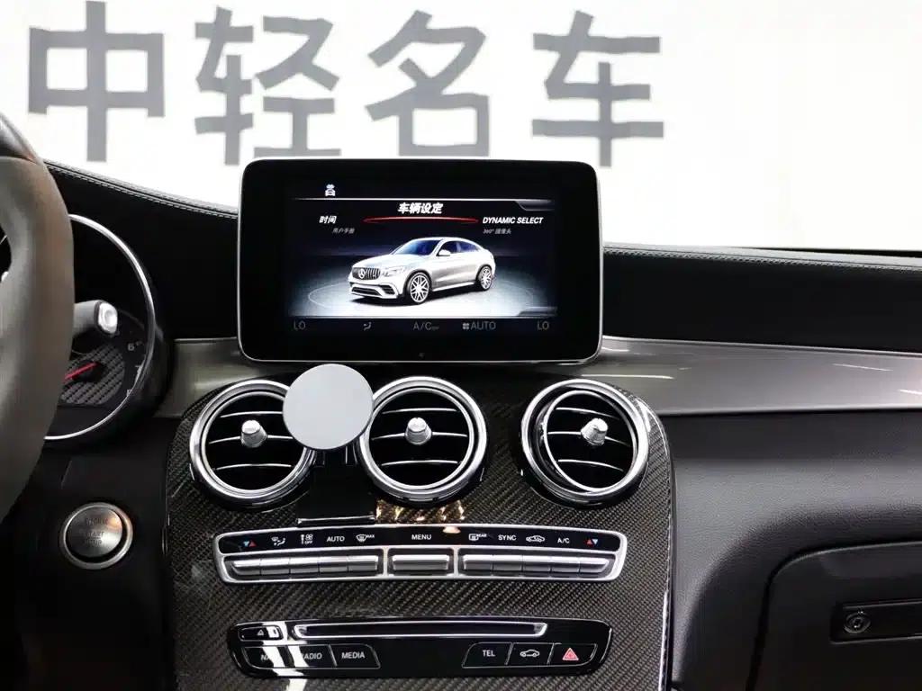 Mercedes-Benz GLC Coupe AMG 2018 AMG GLC 63 S 4MATIC+ Coupe SUV — миниатюра 17