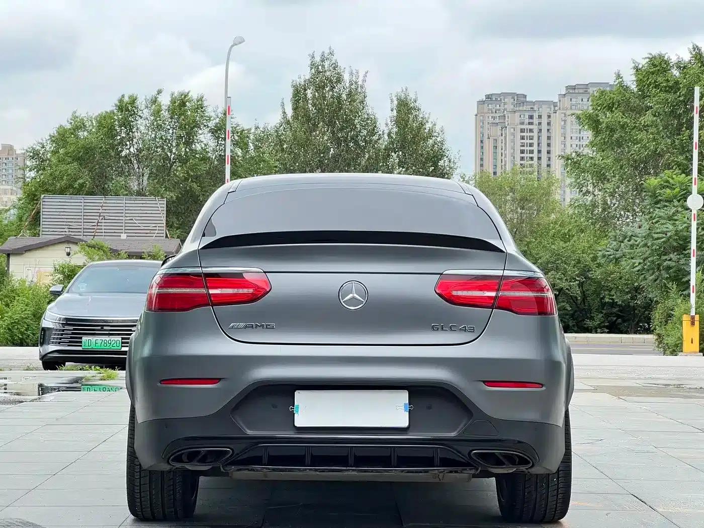 Mercedes-Benz GLC Coupe AMG 2017 AMG GLC 43 4MATIC Coupe SUV Special Edition — миниатюра 4