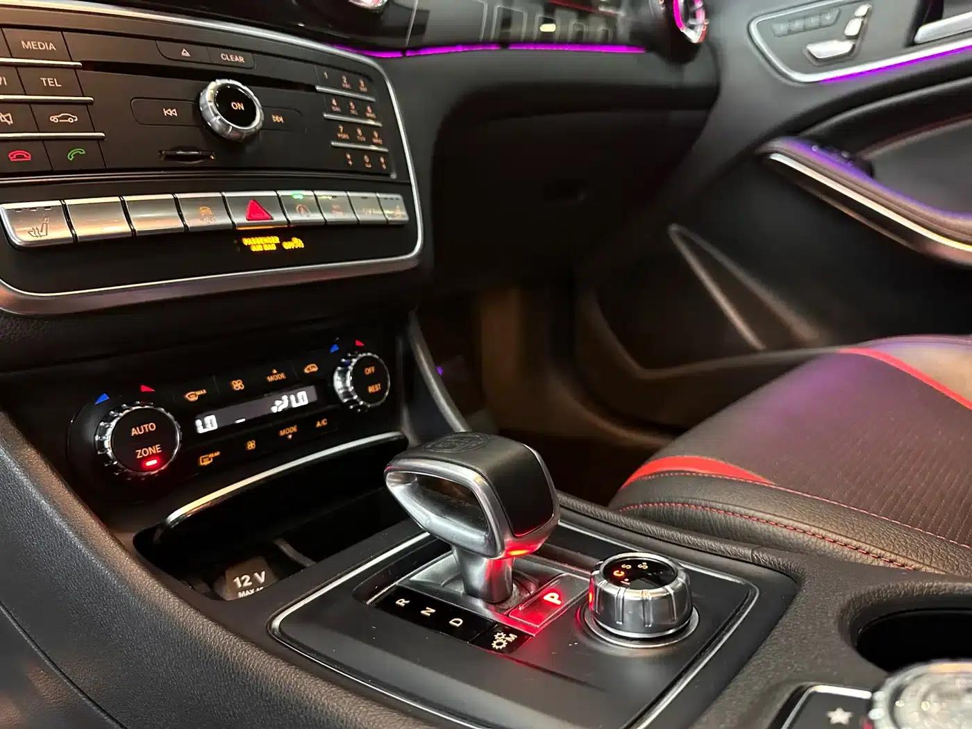 2017 Mercedes-Benz GLA AMG 45 4MATIC — миниатюра 8