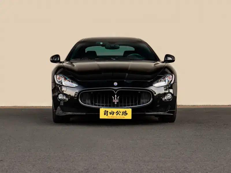 GranTurismo 2013 4.7L Sport Automatic — миниатюра 2