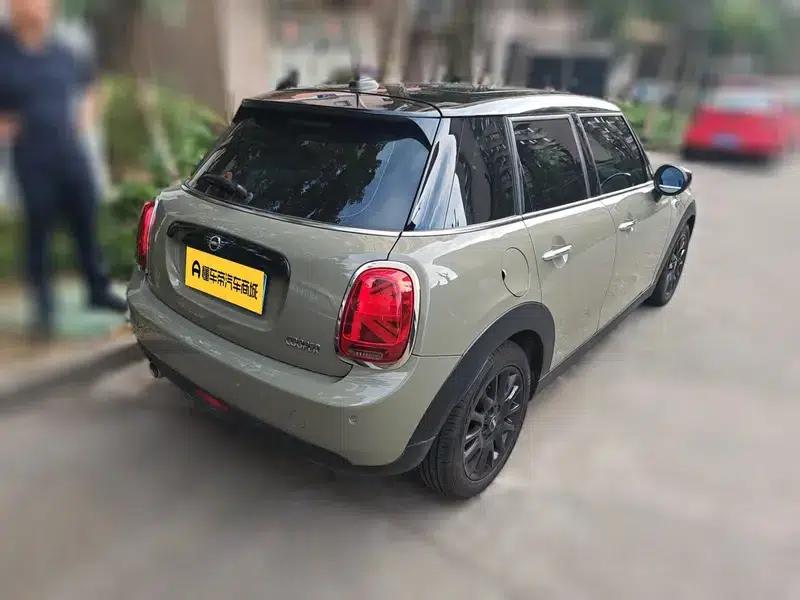 2019 MINI 1.5T COOPER Classic 5-Door — миниатюра 4