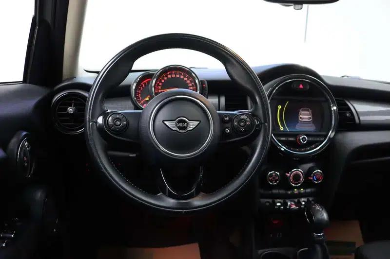 2015 MINI 1.5T COOPER Fun 5-Door — миниатюра 17