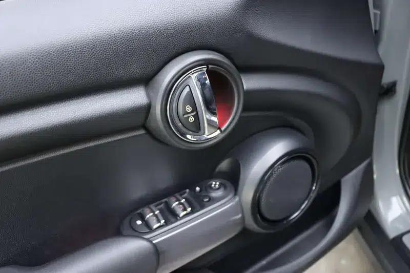 2015 MINI 1.5T COOPER Fun 5-Door — миниатюра 26