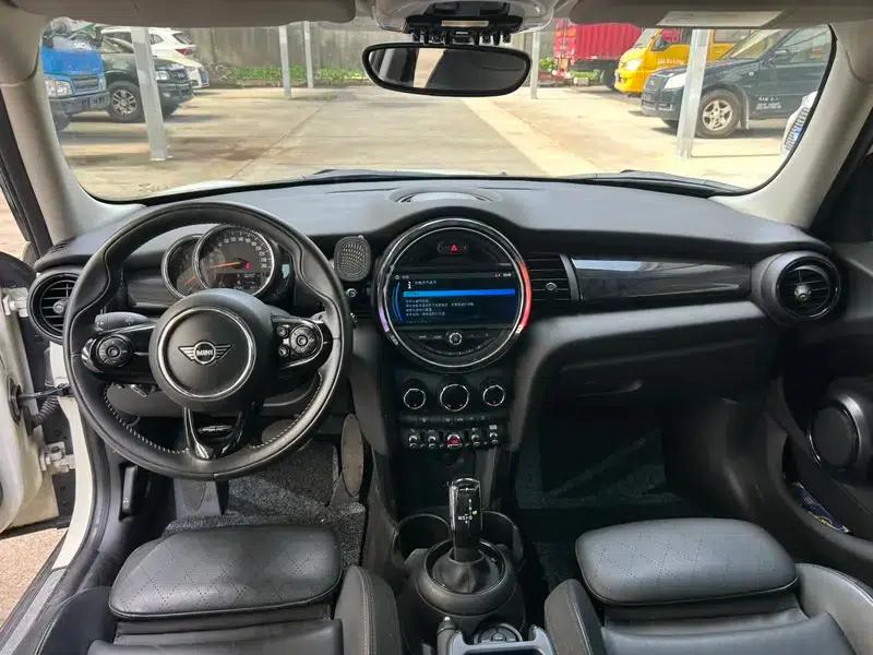 MINI 2019 1.5T COOPER Artist 5-Door Edition — миниатюра 7