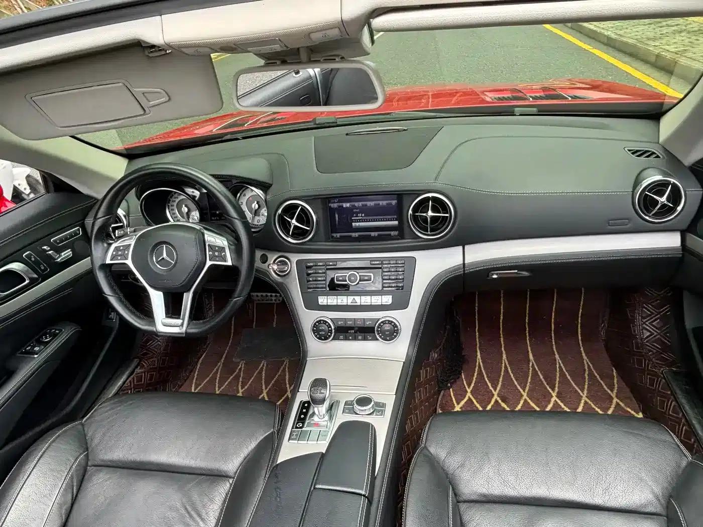 Mercedes-Benz SL-Class 2013 SL 350 Fashion Edition — миниатюра 12