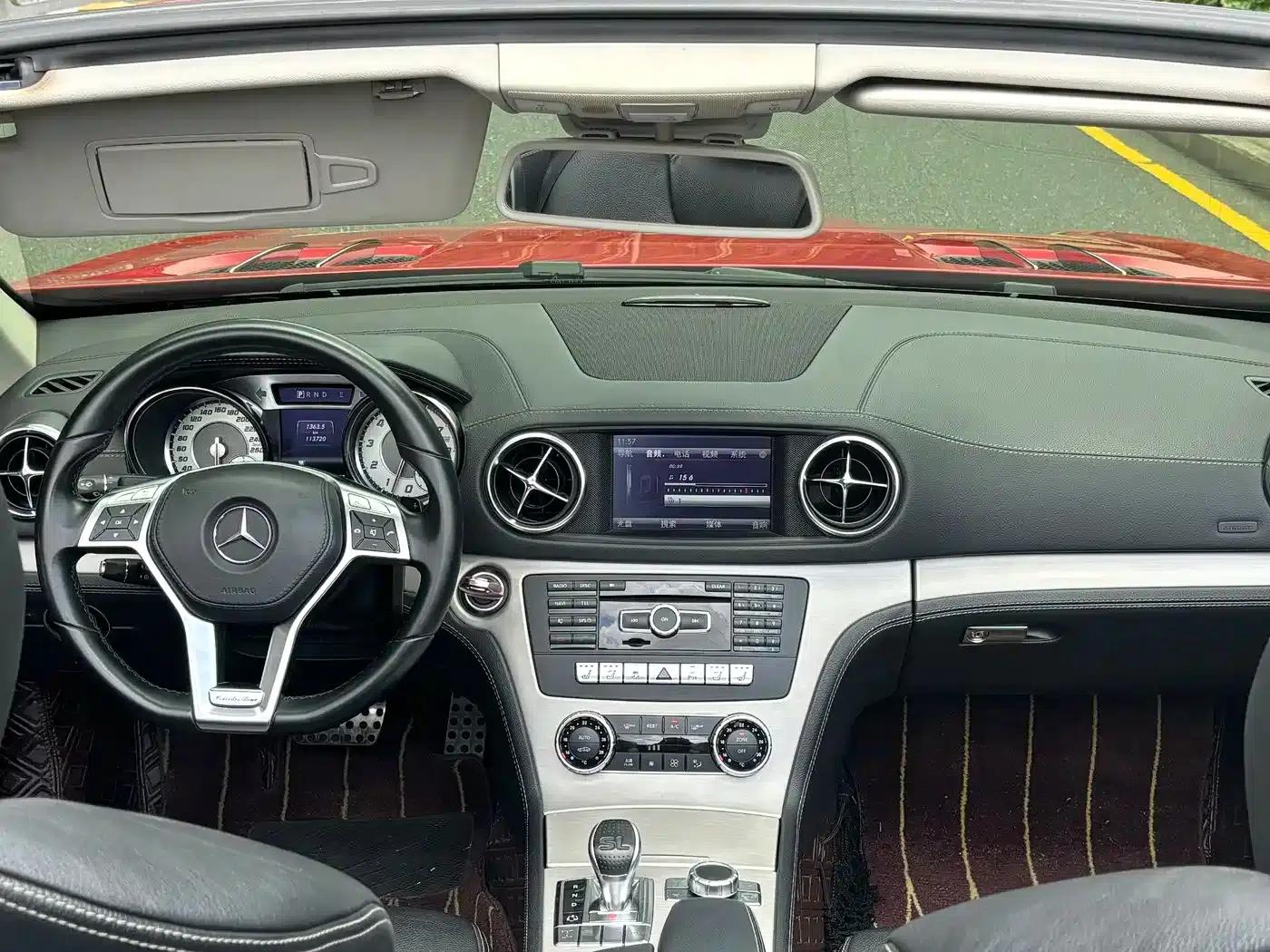 Mercedes-Benz SL-Class 2013 SL 350 Fashion Edition — миниатюра 14