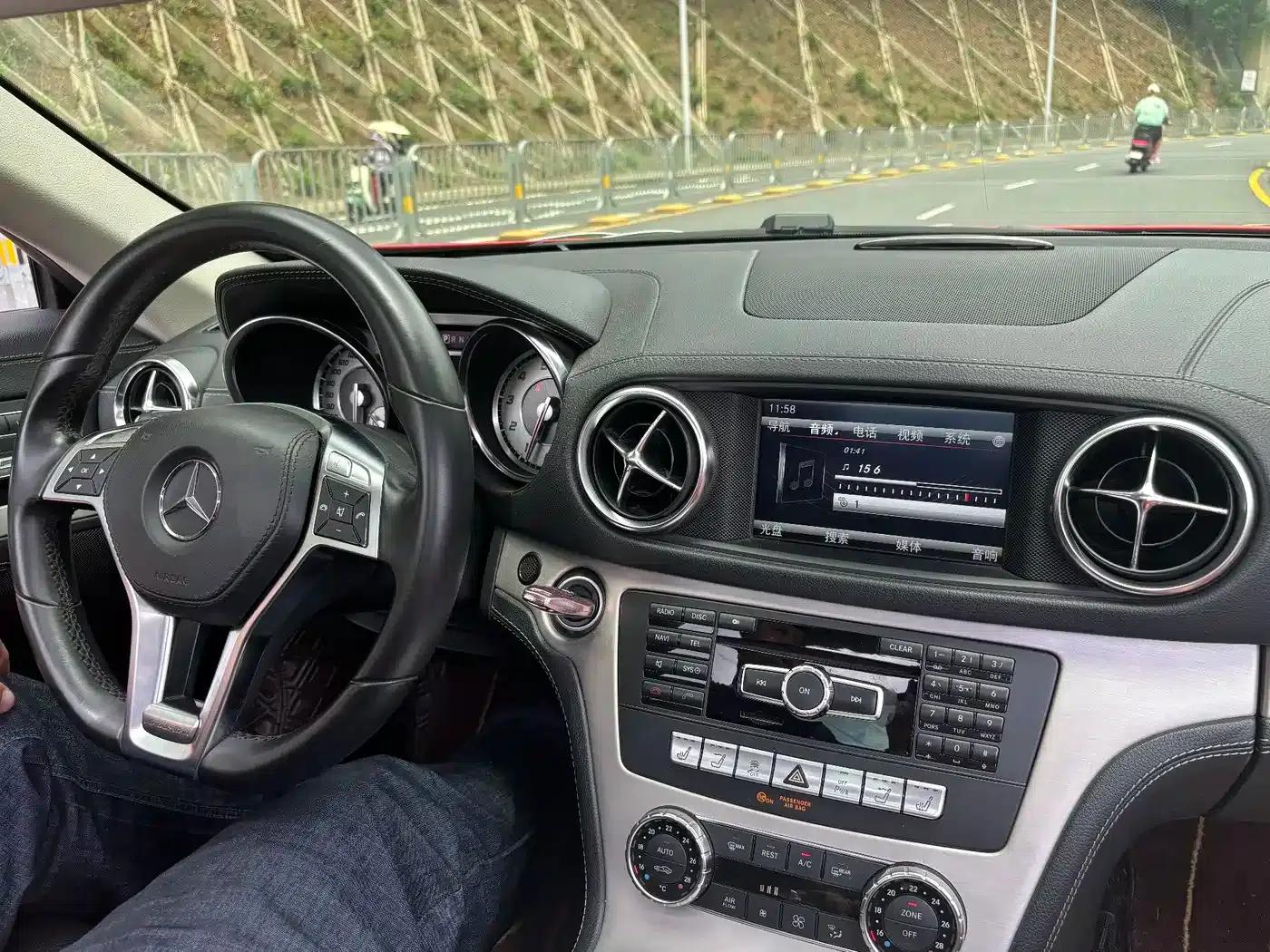 Mercedes-Benz SL-Class 2013 SL 350 Fashion Edition — миниатюра 15