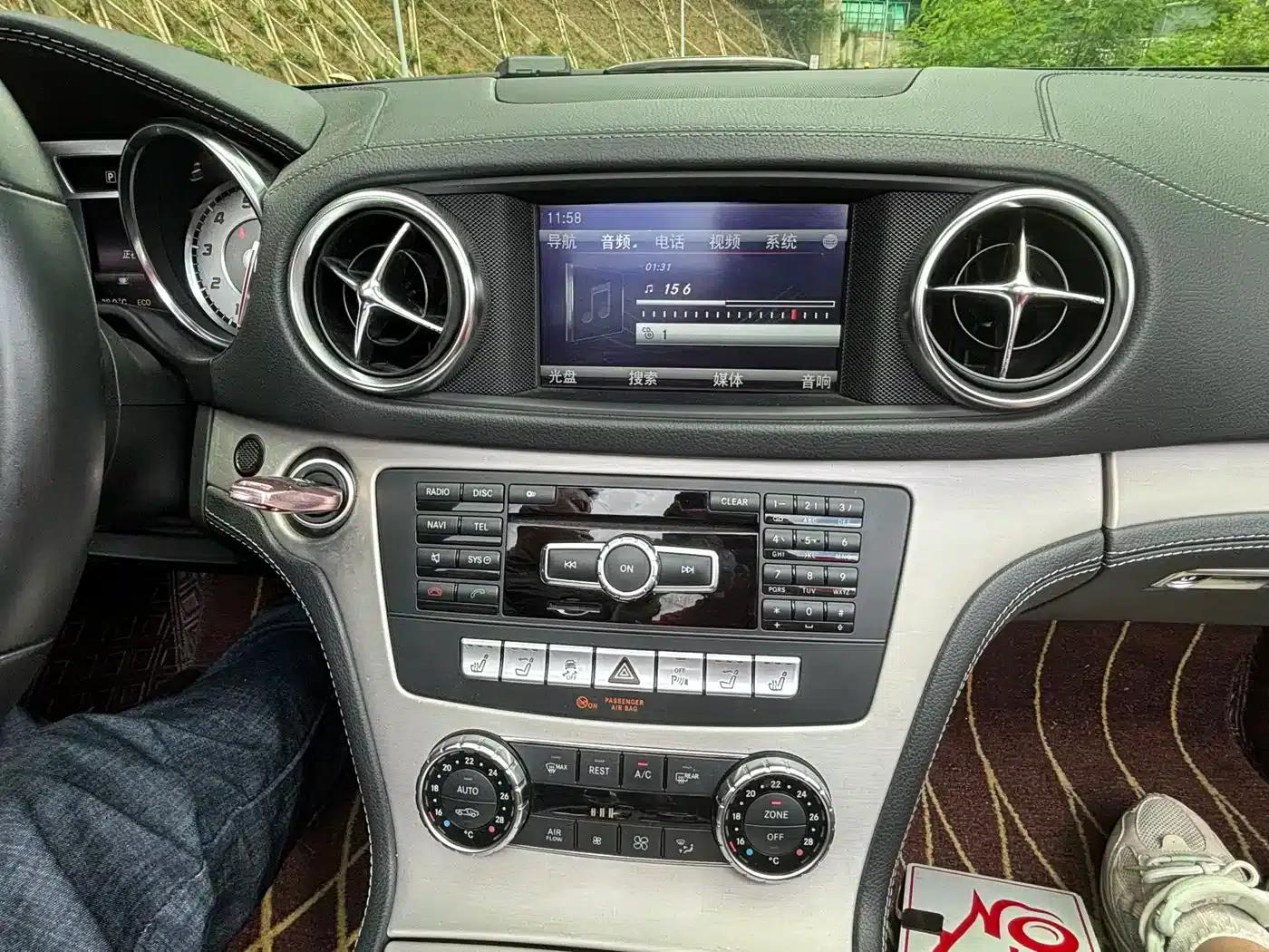Mercedes-Benz SL-Class 2013 SL 350 Fashion Edition — миниатюра 17
