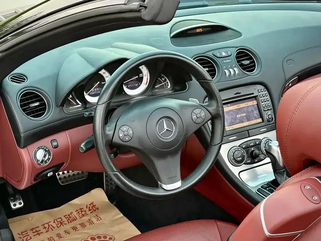 Mercedes-Benz SL-Class 2011 SL 300 Grand Edition — миниатюра 13