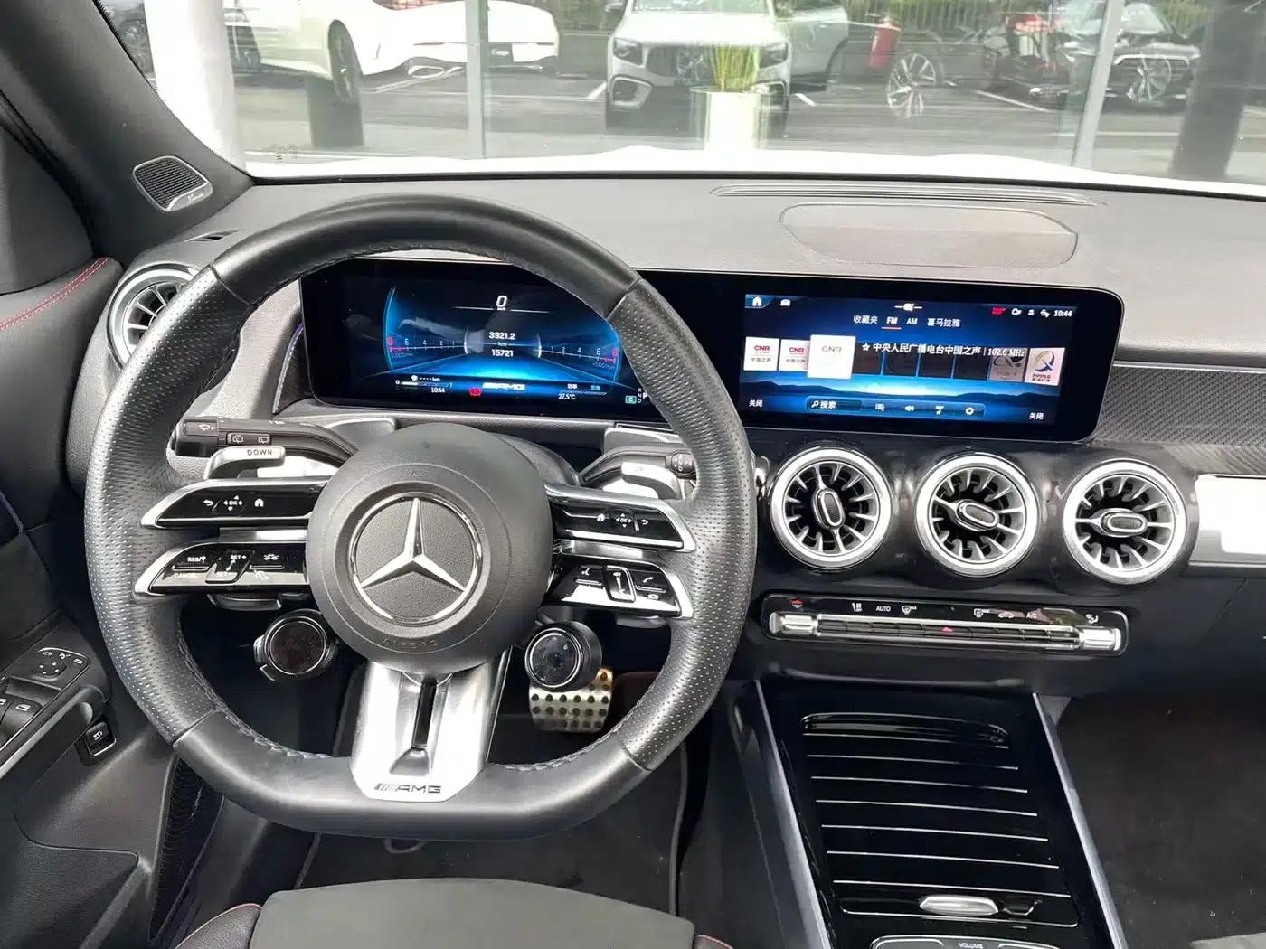2024 Mercedes-Benz GLB AMG 35 4MATIC — миниатюра 11