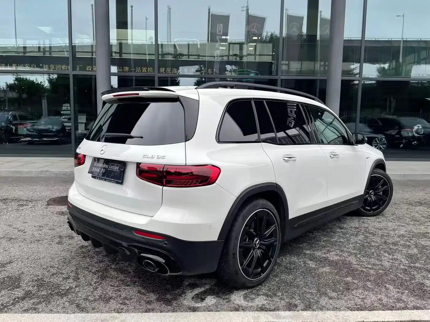 2024 Mercedes-Benz GLB AMG 35 4MATIC — миниатюра 4