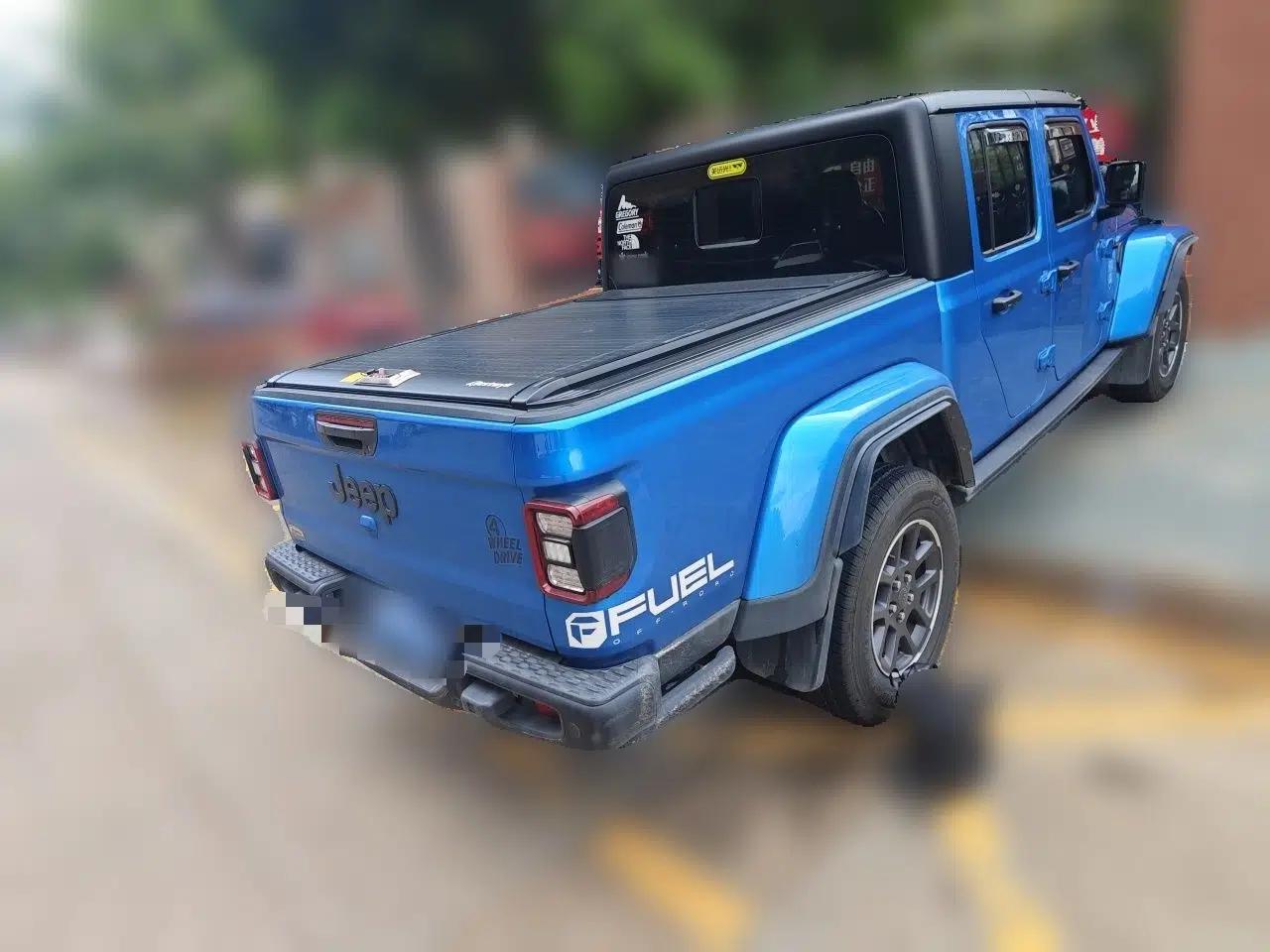Jeep Gladiator 2022 3.6L Pioneer Edition — миниатюра 6