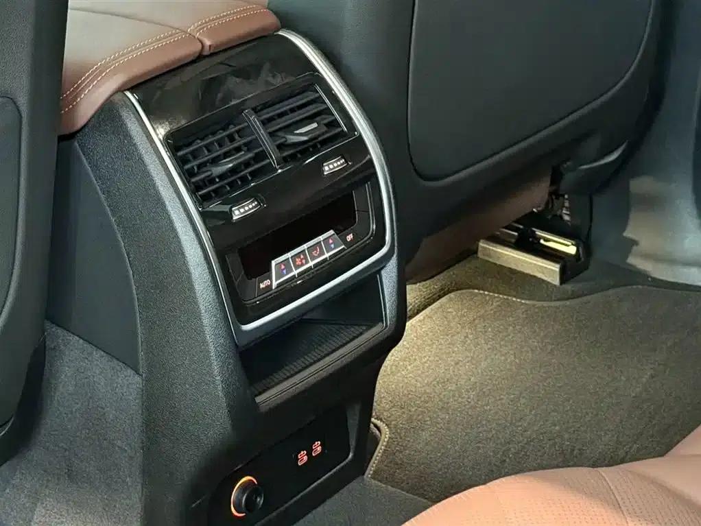 BMW X7 2026 xDrive40i Premium Luxury Package 7-seater — миниатюра 17