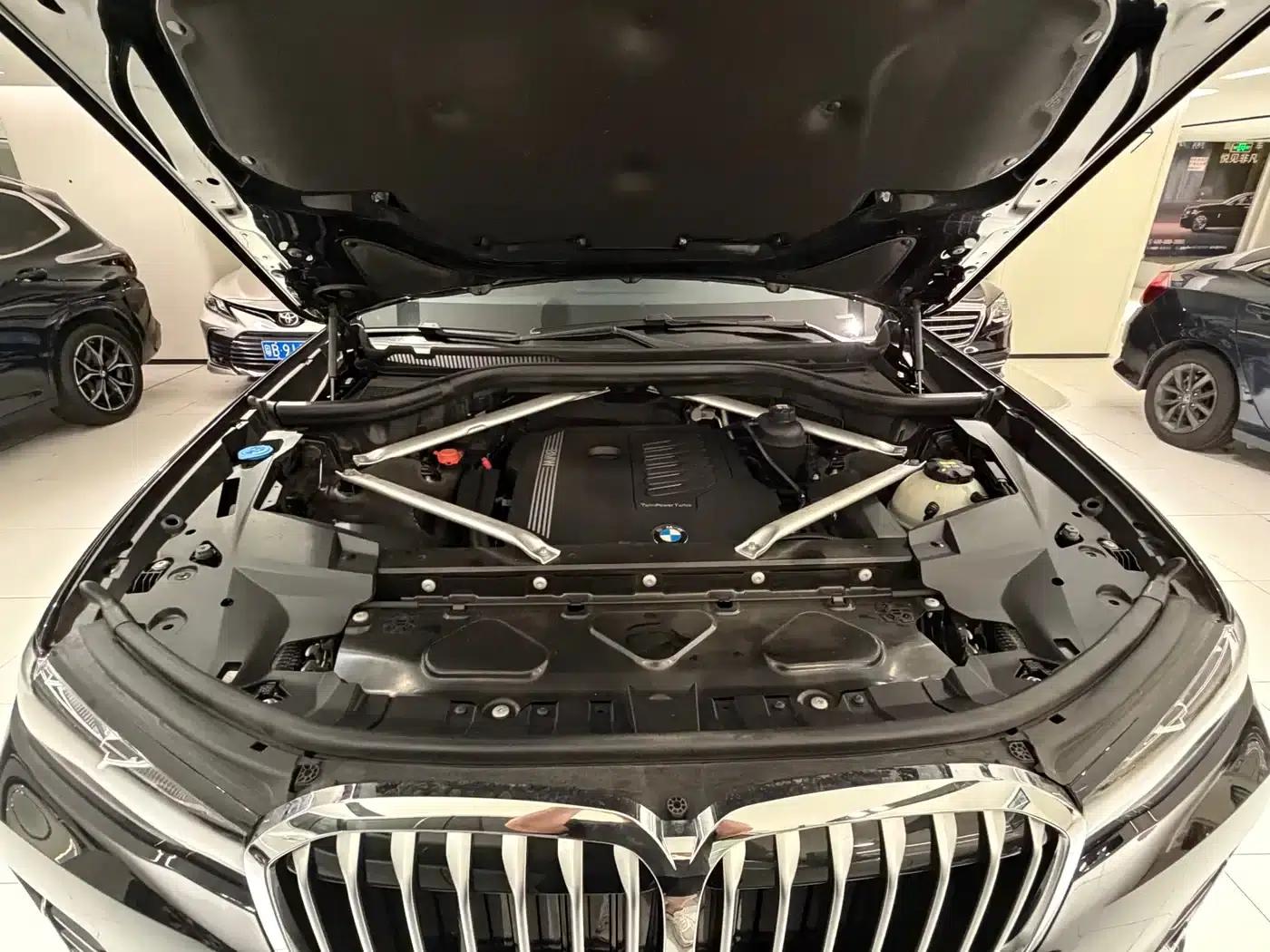 BMW X7 2022 xDrive40i Leading Luxury Package — миниатюра 18
