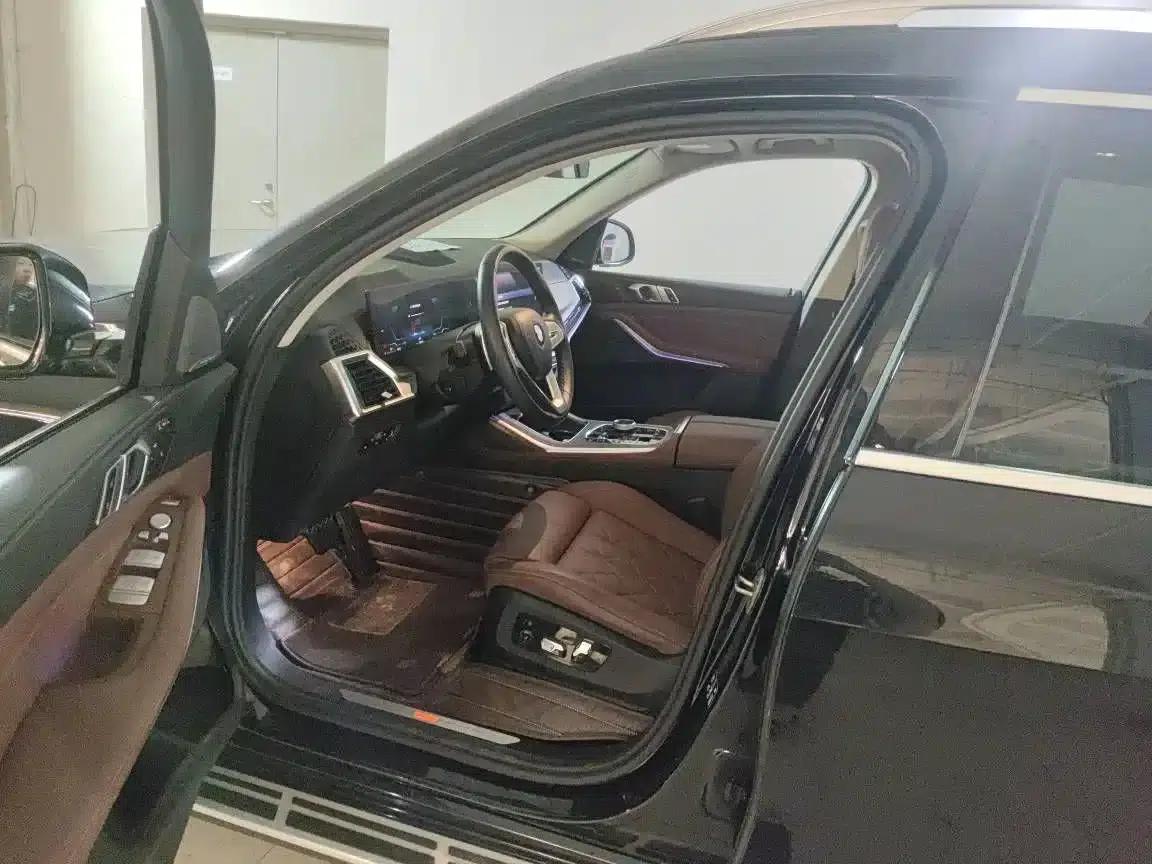 BMW X7 2023 xDrive40i Leading Luxury Package — миниатюра 6