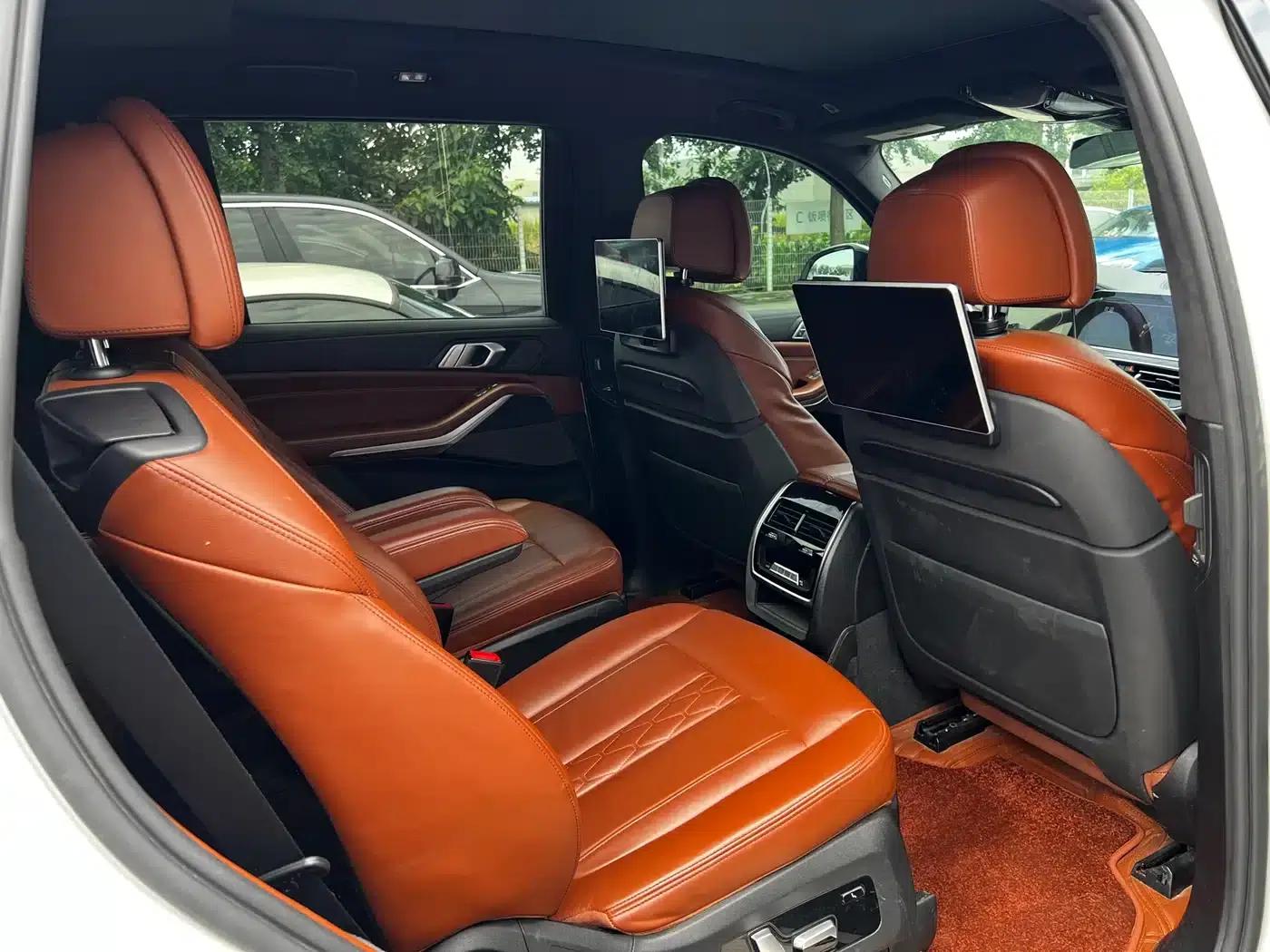 BMW X7 2020 xDrive40i Individual Limited Edition M Sport Package — миниатюра 10