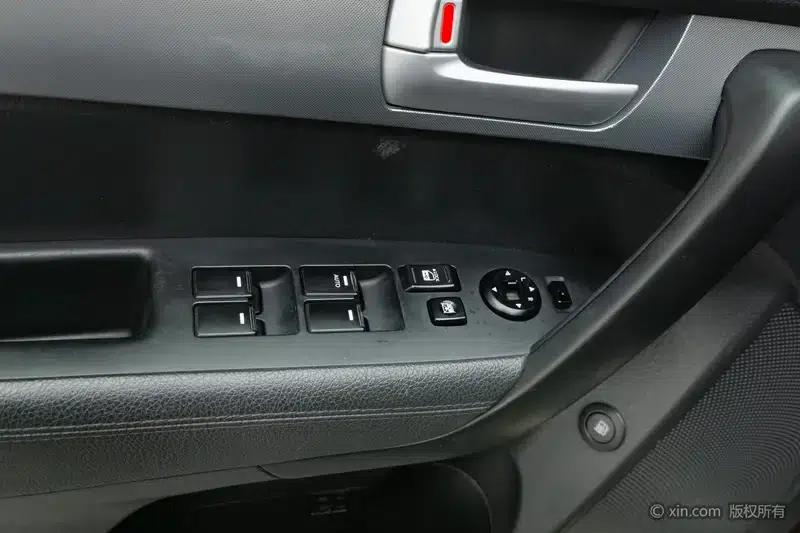 2013 Sorento 2.4L 7-seater Petrol Supreme Edition (China IV Emission Standard) — миниатюра 22
