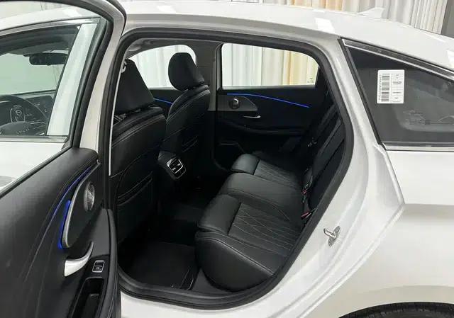 Chery Arrizo 8 2025 1.6TGDI DCT (Standard) — миниатюра 18