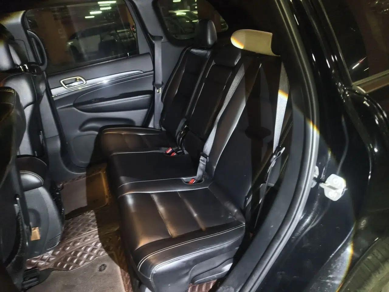 Jeep Grand Cherokee 2016 3.0L Comfort Navigation Edition — миниатюра 17