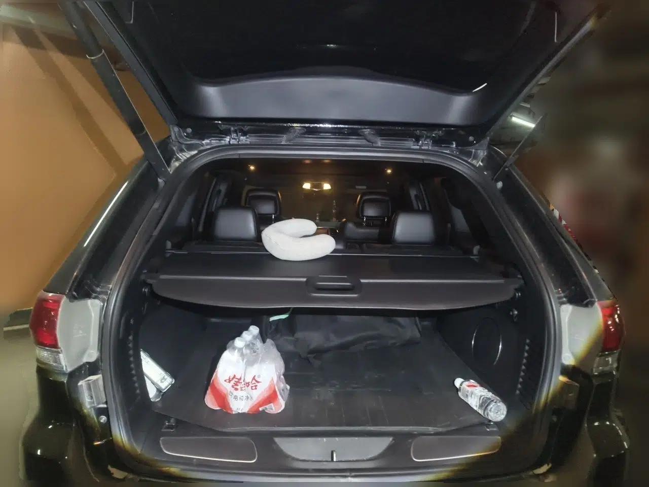 Jeep Grand Cherokee 2016 3.0L Comfort Navigation Edition — миниатюра 19