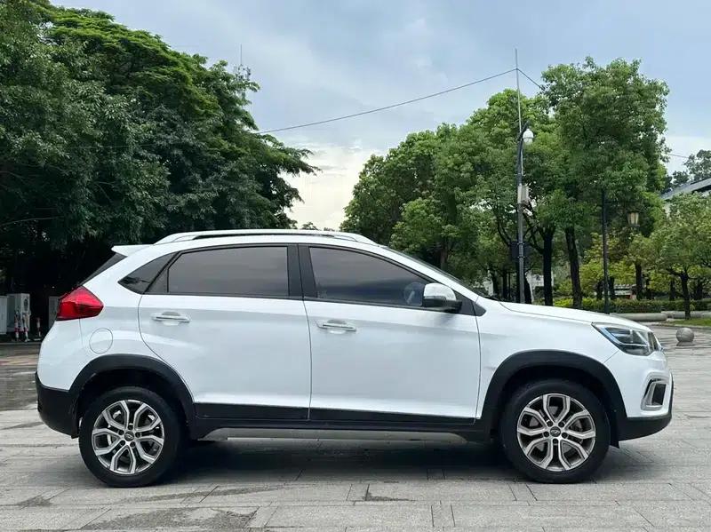 Chery Tiggo 3x 2017 1.5L Automatic Fashion Edition — миниатюра 8