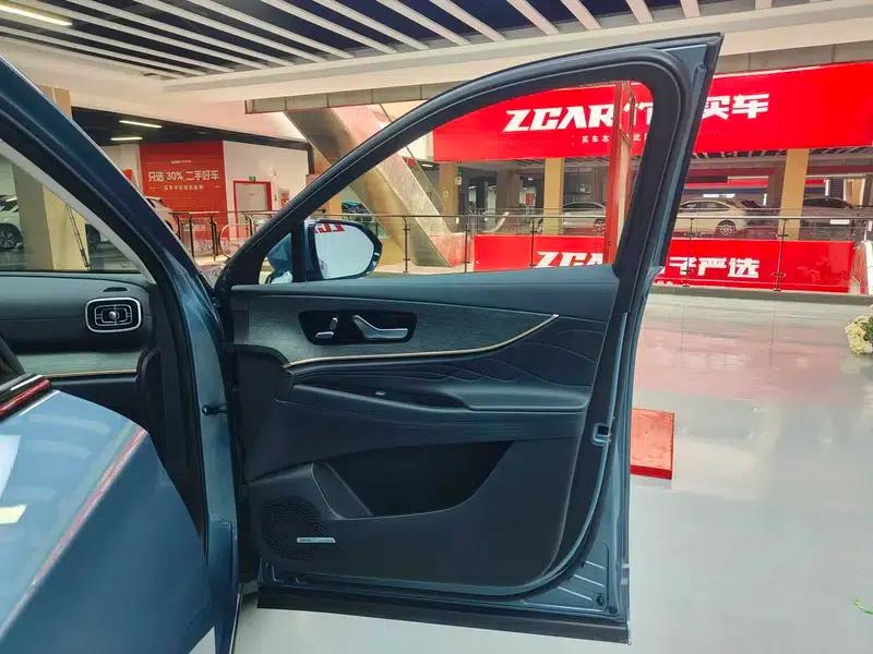 Chery Tiggo 9 2023 2.0T DCT 2WD Luxury Edition 5-seater — миниатюра 40