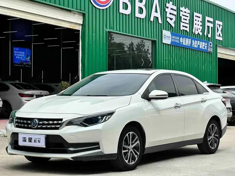 Venucia D60 2019 Model, 100,000 Glory Edition, 1.6L XL CVT, National VI Emission Standard — миниатюра 1